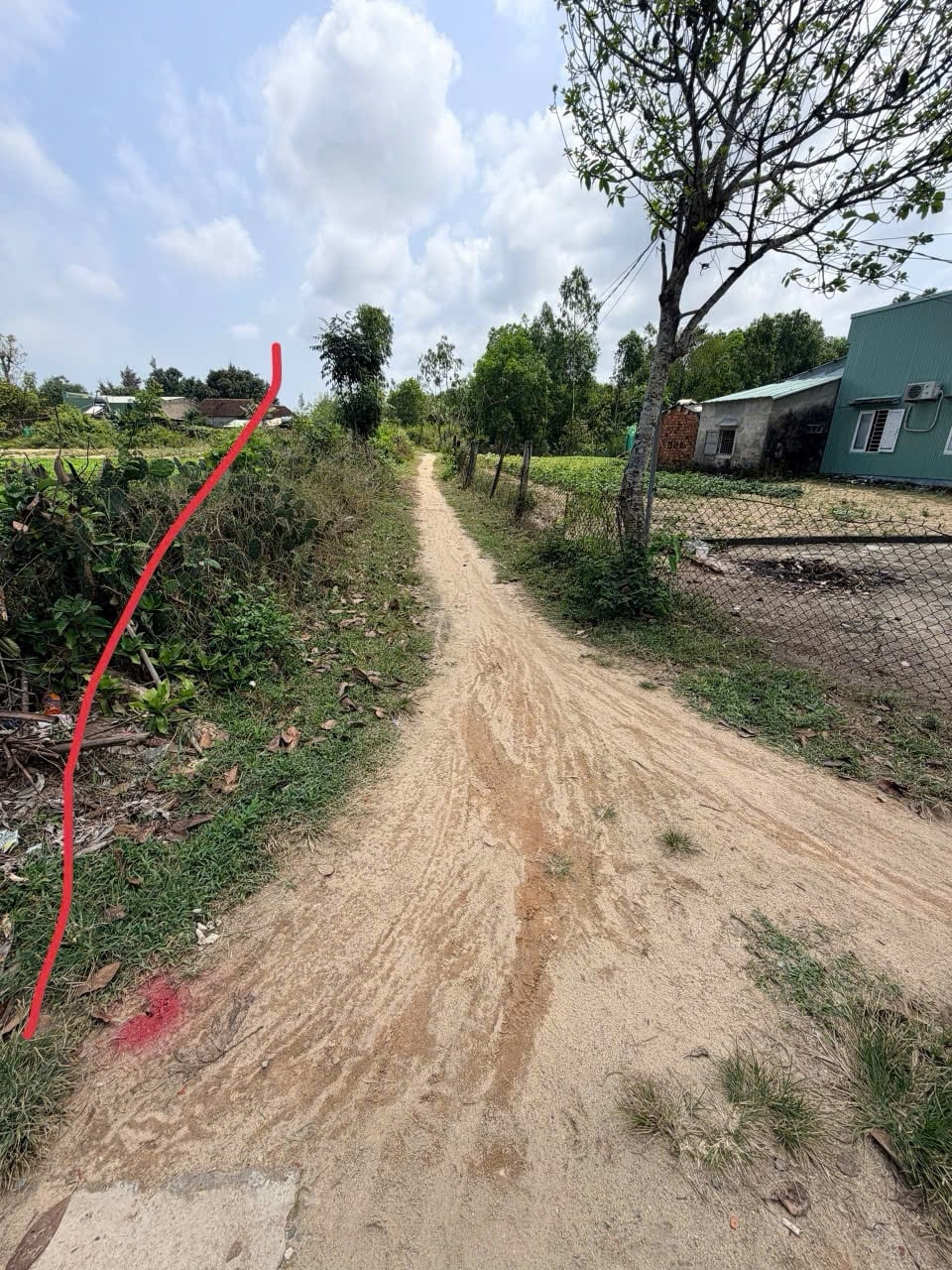 Cần bán lô đất cách hội an chỉ 5km, giá 600 triệu